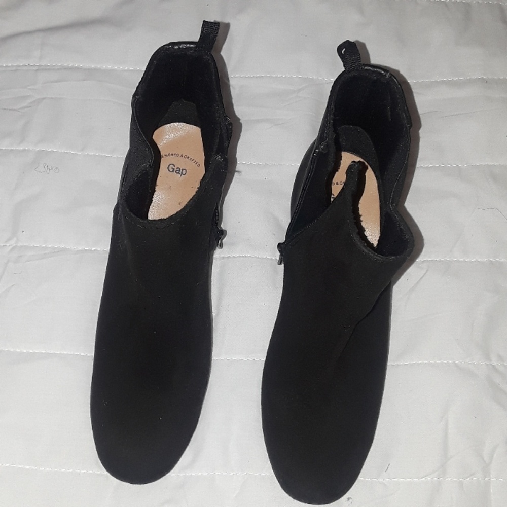 Black GAP ankle boots